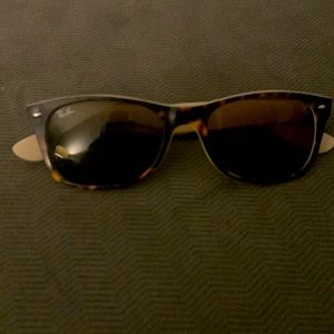 Rayban 2 tone wayfarer sunglasses